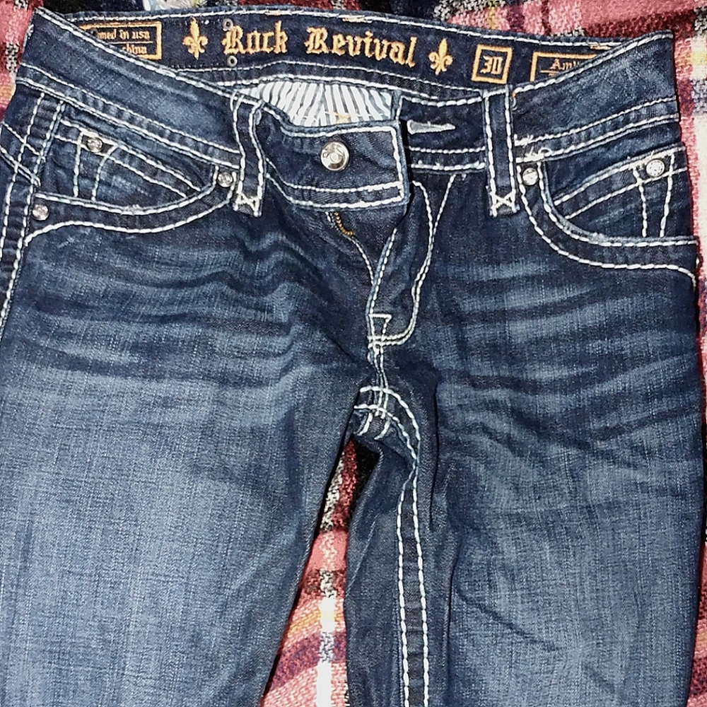 Rock revival jeans  , the color of the jeans is Amy.